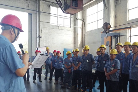 起重機技能比賽，廣維精英展示他們的技能